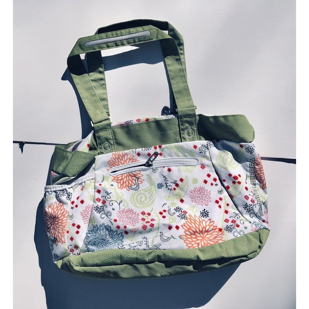 High Sierra bag diaper Large Light Weight Shoulder Closes with zipper Green